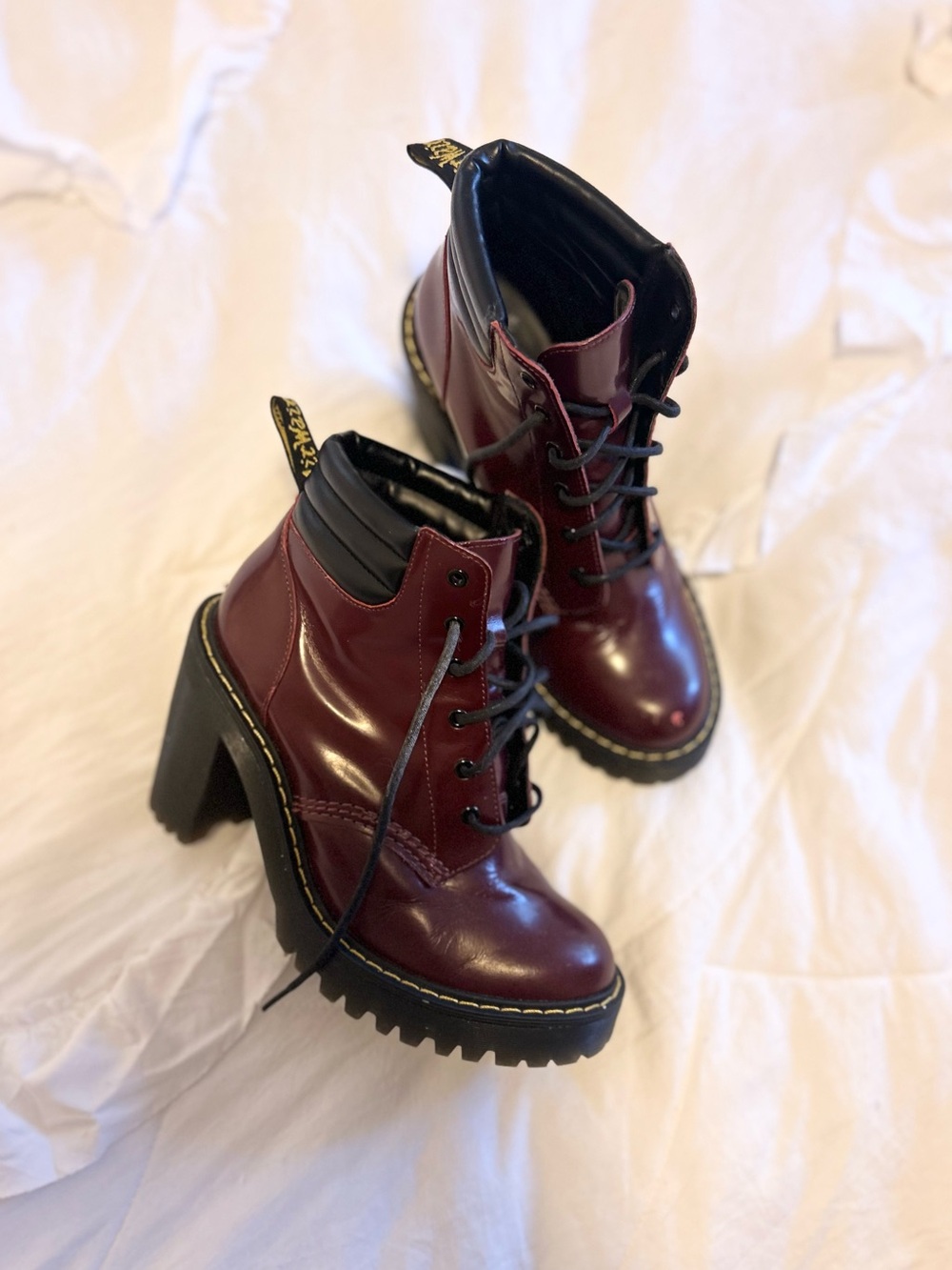 Gently worn boot heel doc martens indie sleeze grunge fall